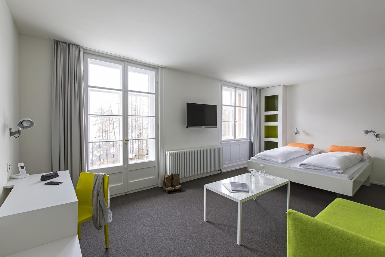 Hotel Castell زوز الغرفة الصورة