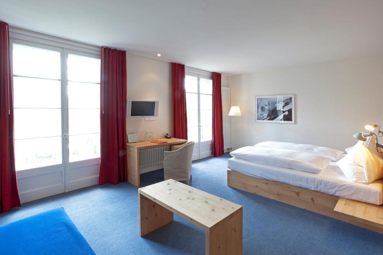 Hotel Castell زوز الغرفة الصورة