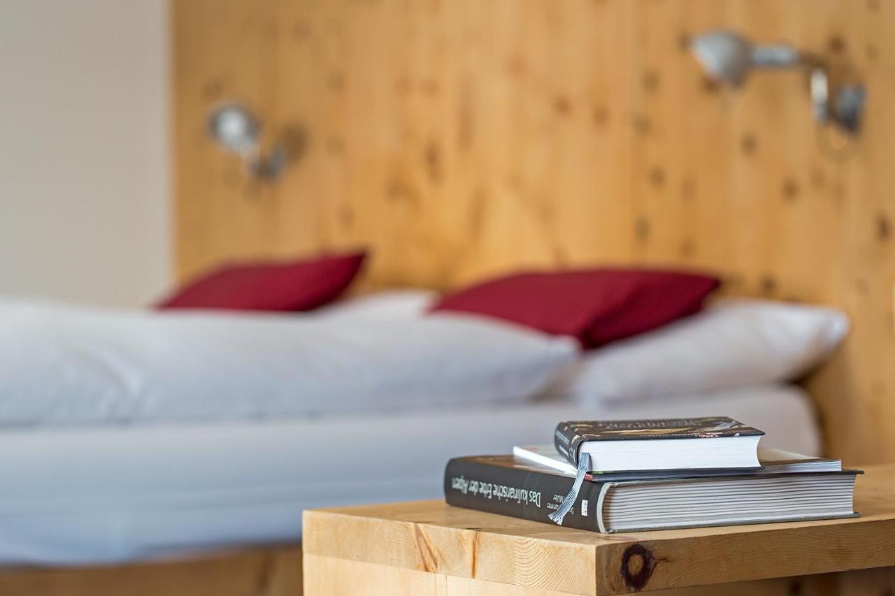 Hotel Castell زوز الغرفة الصورة